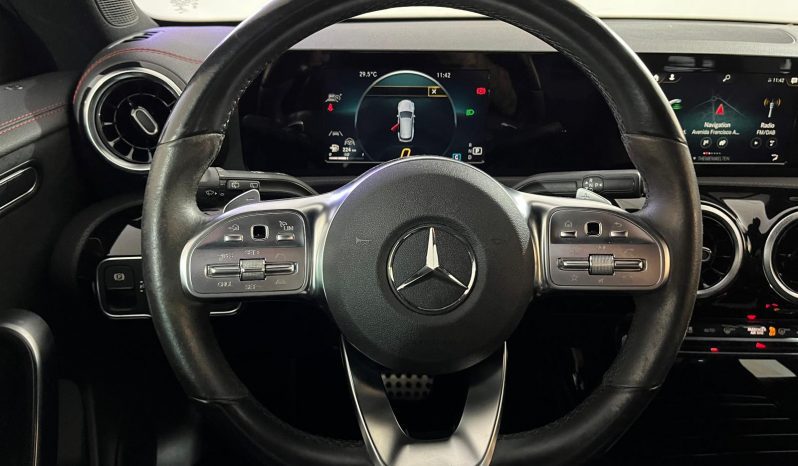 Mercedes Benz CLA lleno