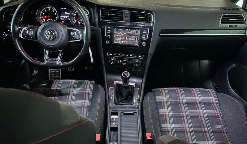 VOLKSWAGEN Golf GTI 2.0 TSI BMT lleno
