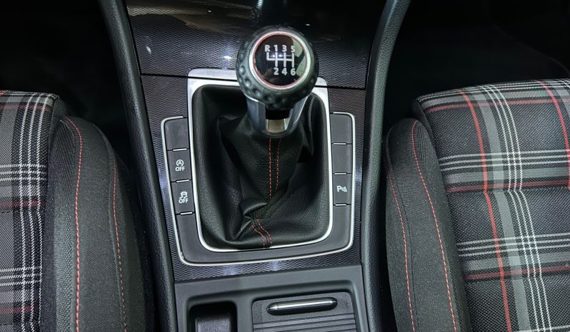 VOLKSWAGEN Golf GTI 2.0 TSI BMT lleno