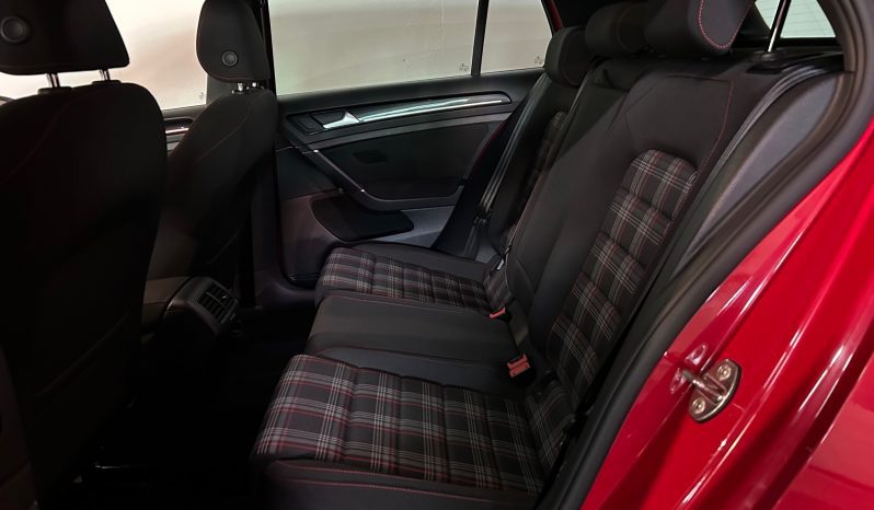 VOLKSWAGEN Golf GTI 2.0 TSI BMT lleno