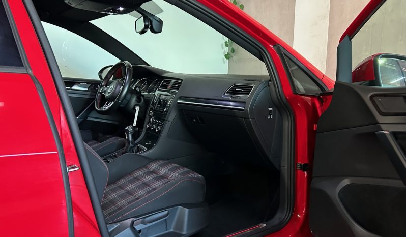 VOLKSWAGEN Golf GTI 2.0 TSI BMT lleno