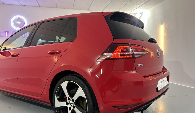 VOLKSWAGEN Golf GTI 2.0 TSI BMT lleno