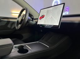 TESLA Model Y Gran Autonomia 4WD lleno