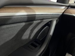 TESLA Model Y Gran Autonomia 4WD lleno