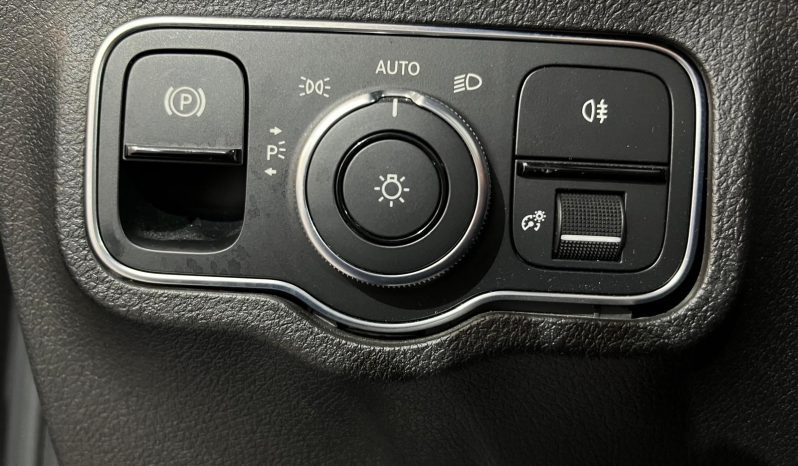 MERCEDES-BENZ GLB 2.0 GLB 200 D 4MATIC DCT lleno