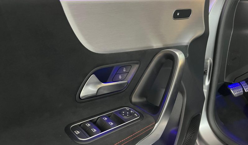 MERCEDES BENZ-AMG A45S 4MATIC 421CV lleno