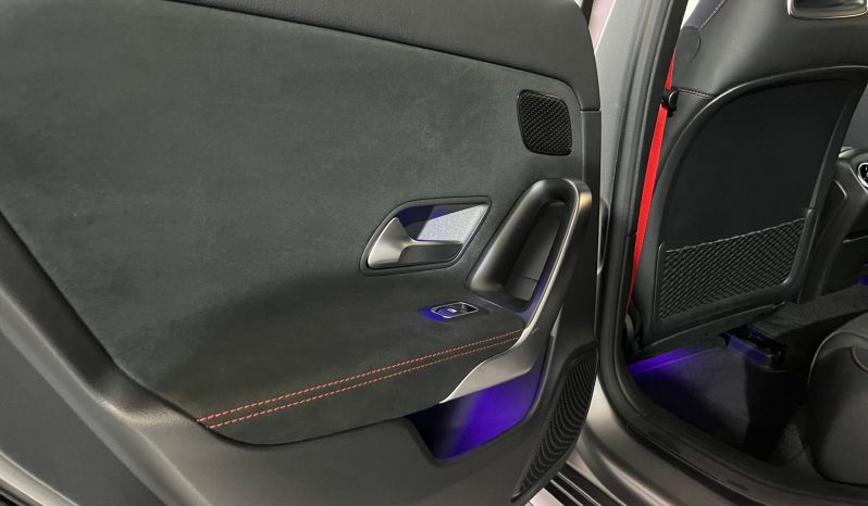 MERCEDES BENZ-AMG A45S 4MATIC 421CV lleno