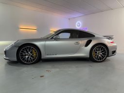 PORSCHE 911 Turbo S Coupe lleno