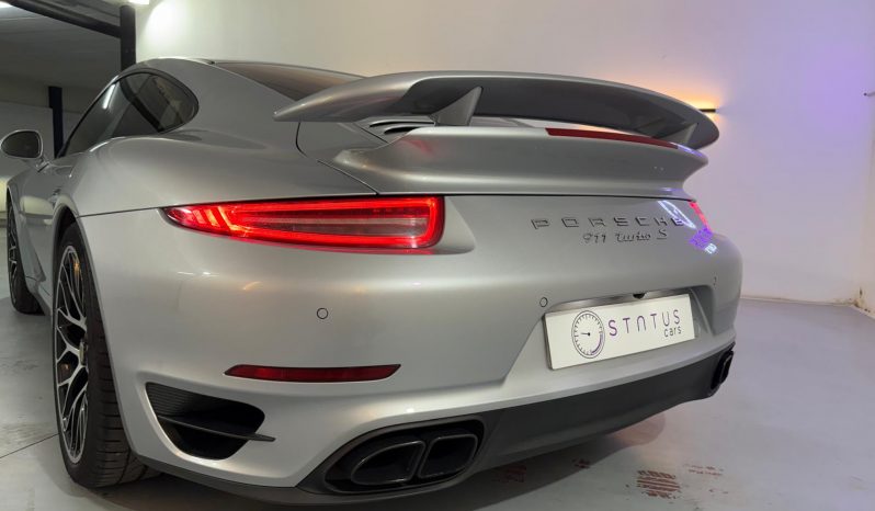 PORSCHE 911 Turbo S Coupe lleno