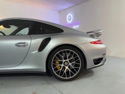 PORSCHE 911 Turbo S Coupe lleno