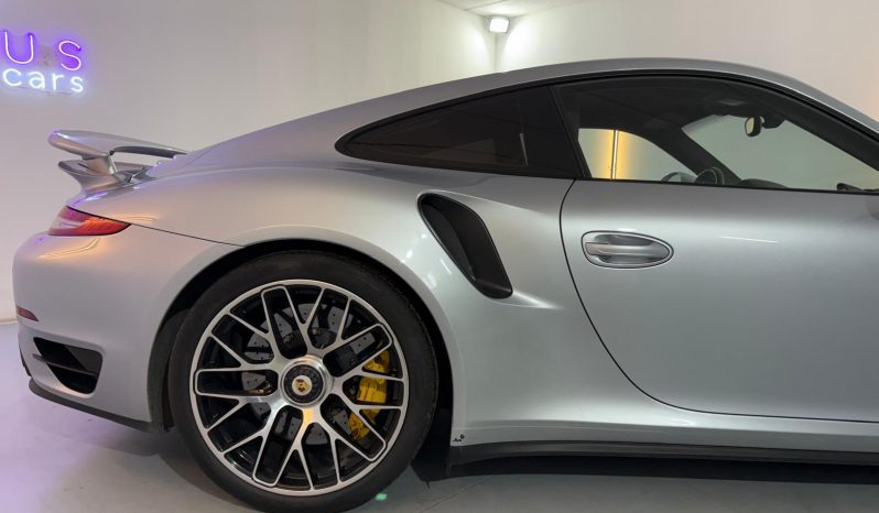 PORSCHE 911 Turbo S Coupe lleno