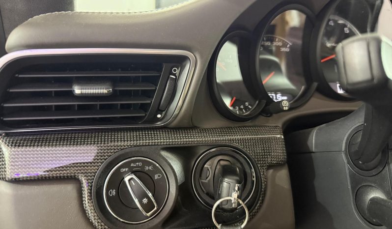 PORSCHE 911 Turbo S Coupe lleno