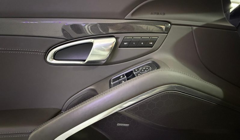 PORSCHE 911 Turbo S Coupe lleno