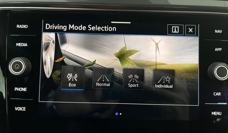 VOLKSWAGEN T-Roc Sport 1.5 TSI lleno