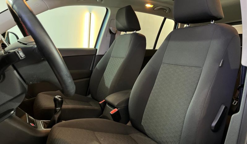 VOLKSWAGEN Tiguan T1 Sport 2.0 TDI BMT 4×2 lleno