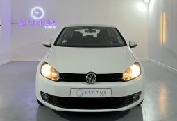 VOLKSWAGEN Golf 1.6 TDI 105 CV lleno