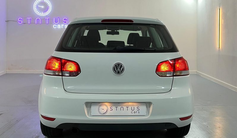 VOLKSWAGEN Golf 1.6 TDI 105 CV lleno