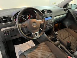 VOLKSWAGEN Golf 1.6 TDI 105 CV lleno