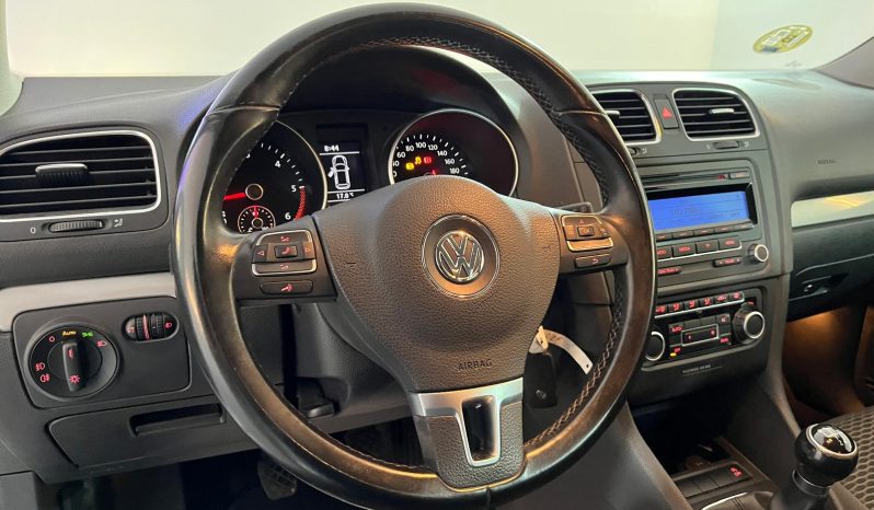 VOLKSWAGEN Golf 1.6 TDI 105 CV lleno