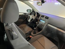 VOLKSWAGEN Golf 1.6 TDI 105 CV lleno