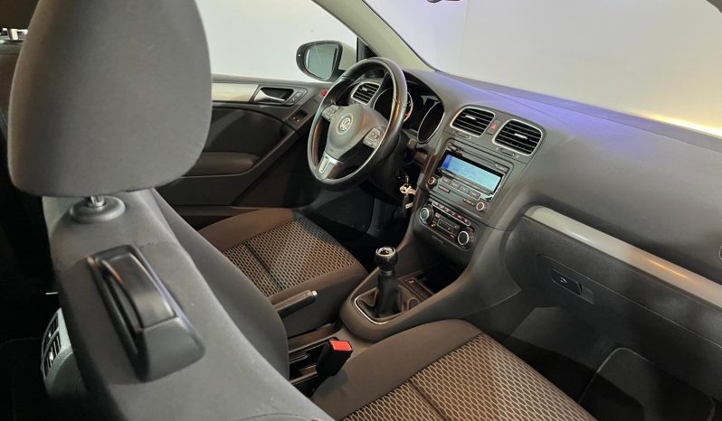 VOLKSWAGEN Golf 1.6 TDI 105 CV lleno