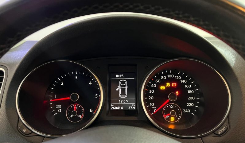 VOLKSWAGEN Golf 1.6 TDI 105 CV lleno