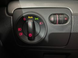 VOLKSWAGEN Golf 1.6 TDI 105 CV lleno