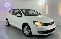 VOLKSWAGEN Golf 1.6 TDI 105 CV lleno