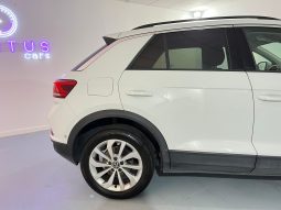 VOLKSWAGEN T-Roc Life 1.5 TSI DSG lleno