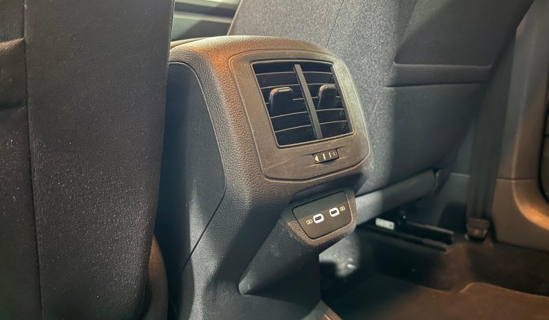 VOLKSWAGEN T-Roc Life 1.5 TSI DSG lleno