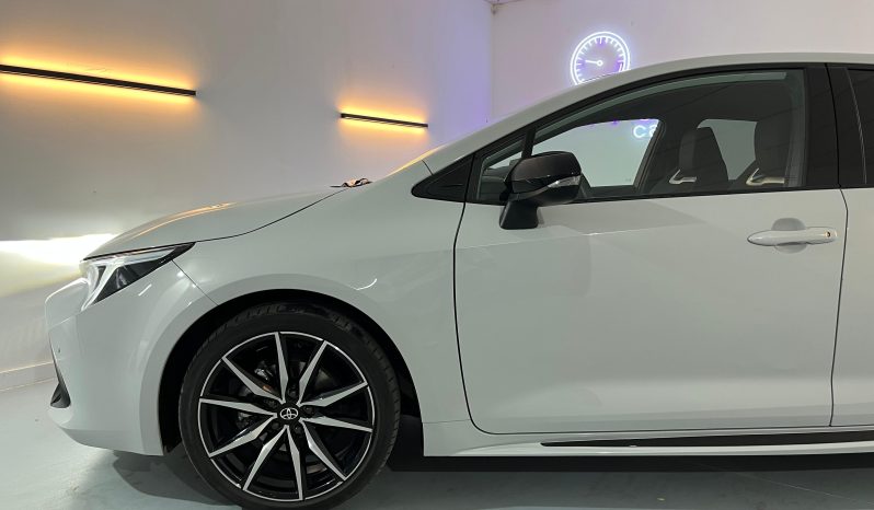TOYOTA Corolla 140H GRSport lleno
